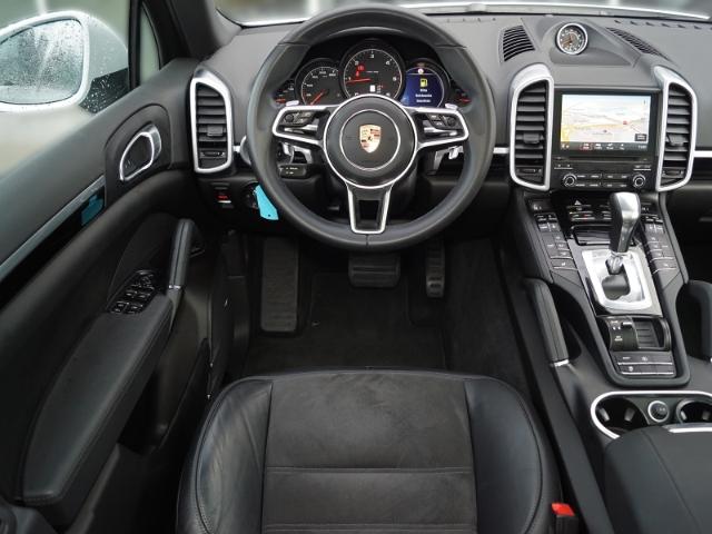 photo Porsche Cayenne Cayenne 92A SUV Automatique Tiptronic S 2016 6810