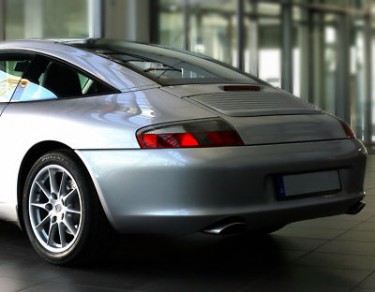 Photo suppression du mongramme Porsche 996 Targa